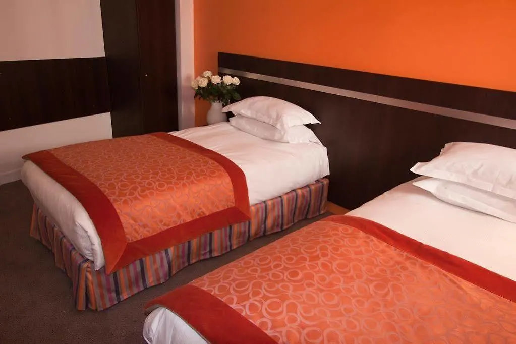 Arc De Triomphe Hotel Paris 3*,