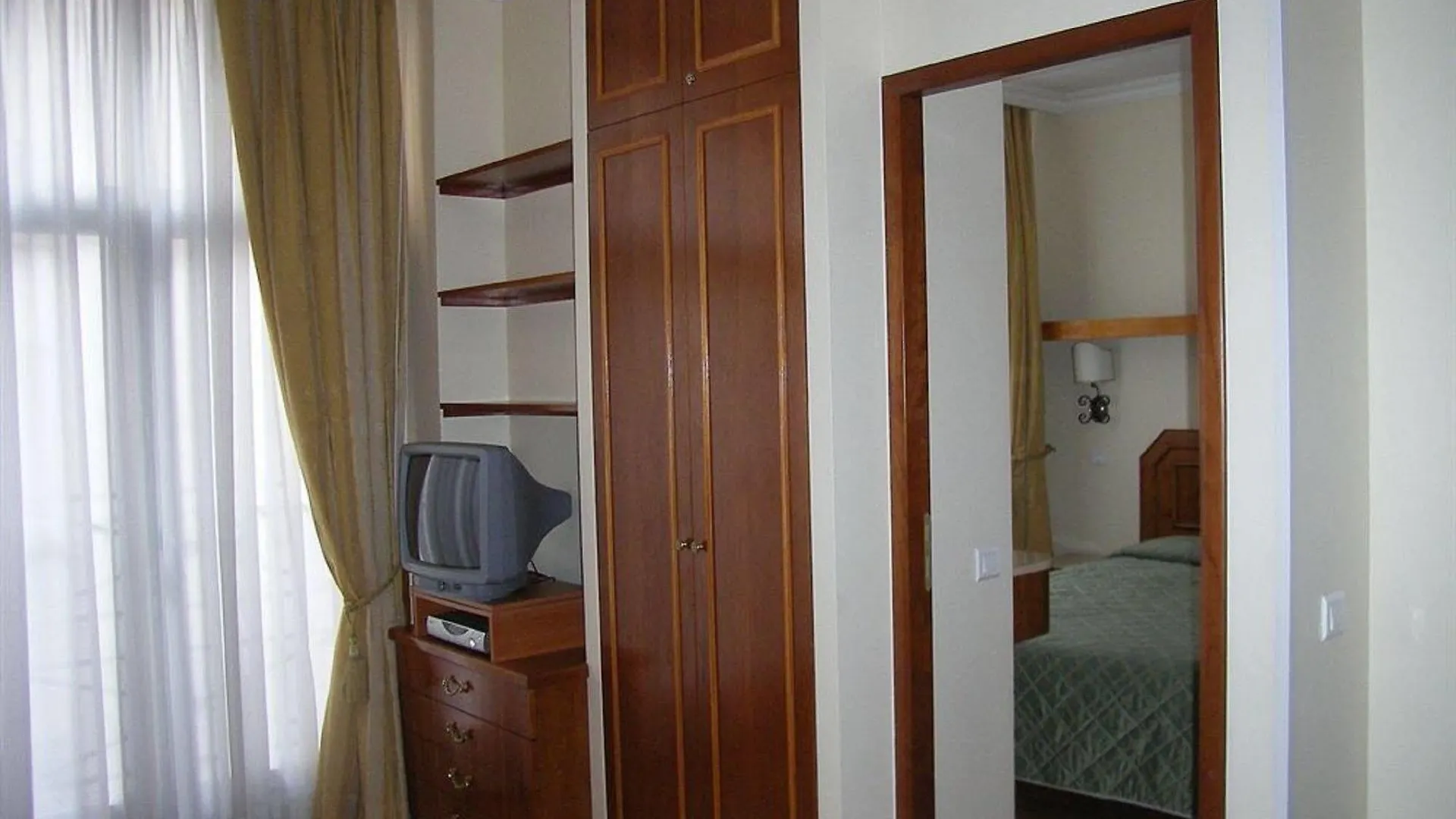 Arc De Triomphe Hotel Parijs