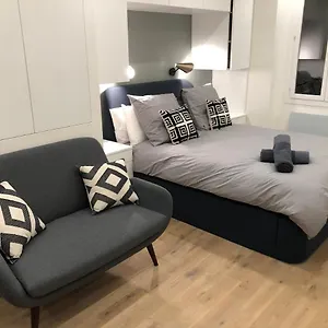 Apartment Design Proche Champs-elysees