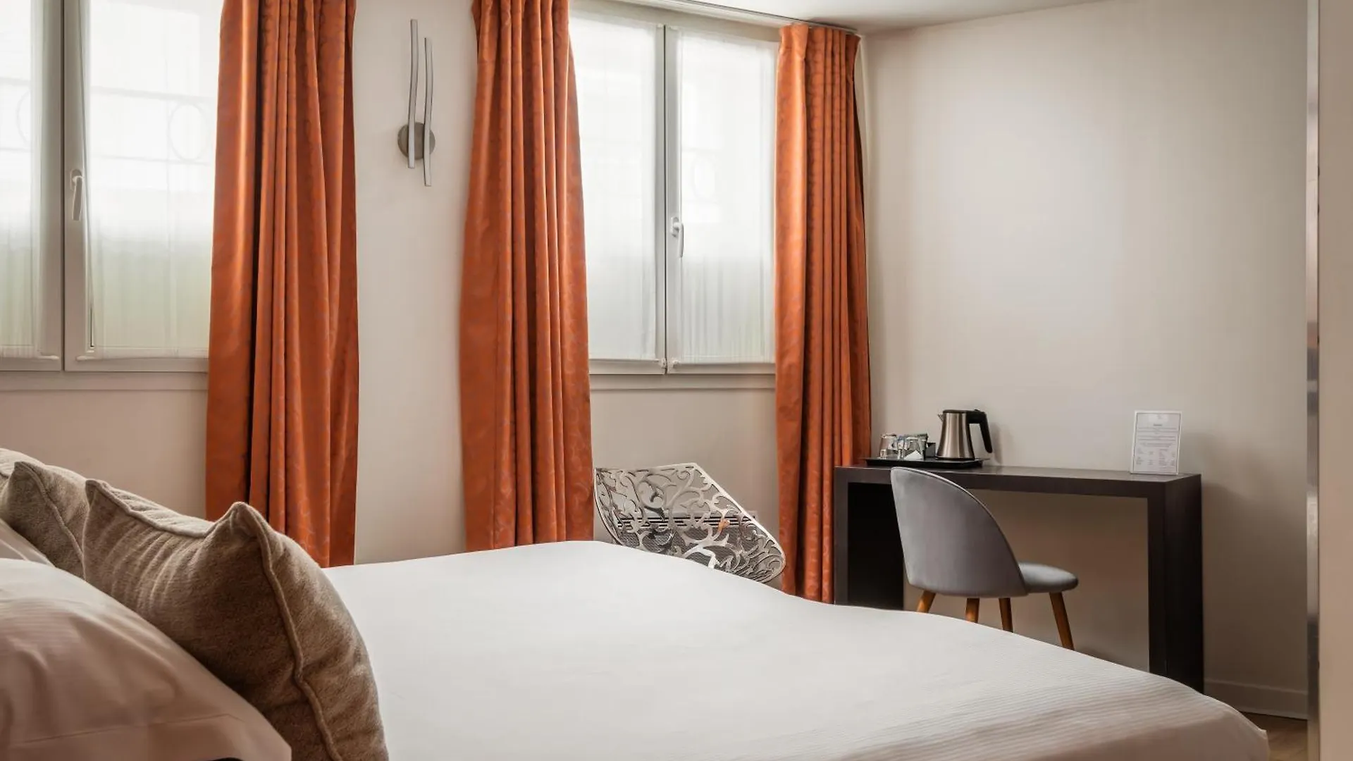 Arc De Triomphe Hotel Paris